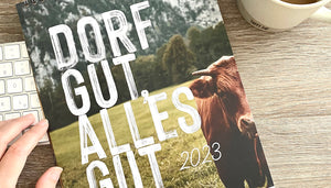 Wandkalender Dorf Land Kühe Traktoren Kalender