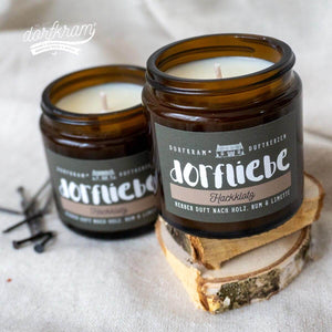 Witzige Duftkerze mit Spruch Dorf. Hackklotz Nagelbalken Dorfkram®