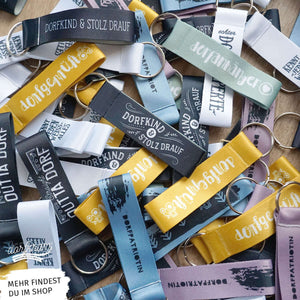 Dorfanhänger / Schlüsselanhänger Bauernhof mintgrün