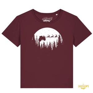 Weihnachtsmann fliegt mit Traktor über Wald / Damen Organic Shirt