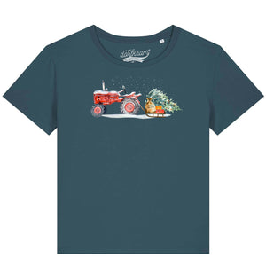 Traktor zieht Weihnachtsbaum mit einem Schlitten / Damen Organic Shirt