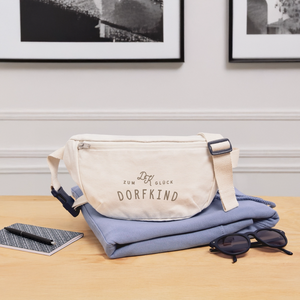 Zum Glück Dorfkind / Gürteltasche (organic) - Naturweiß