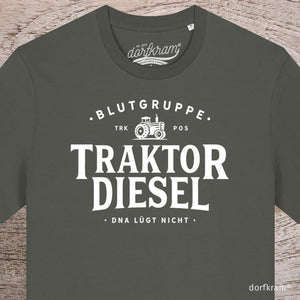 lustiges traktorshirt für herren khaki - traktor diesel im blut - Dorfkram® 