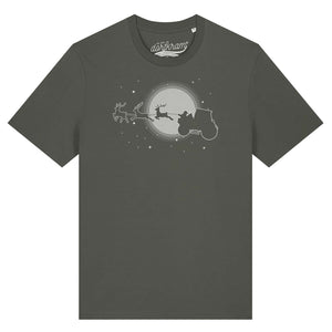 Weihnachtsmann auf Traktor mit Rentieren / Herren Organic Shirt