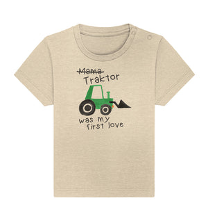 Babyshirt mit einem Traktor darauf. Dorfkram® 